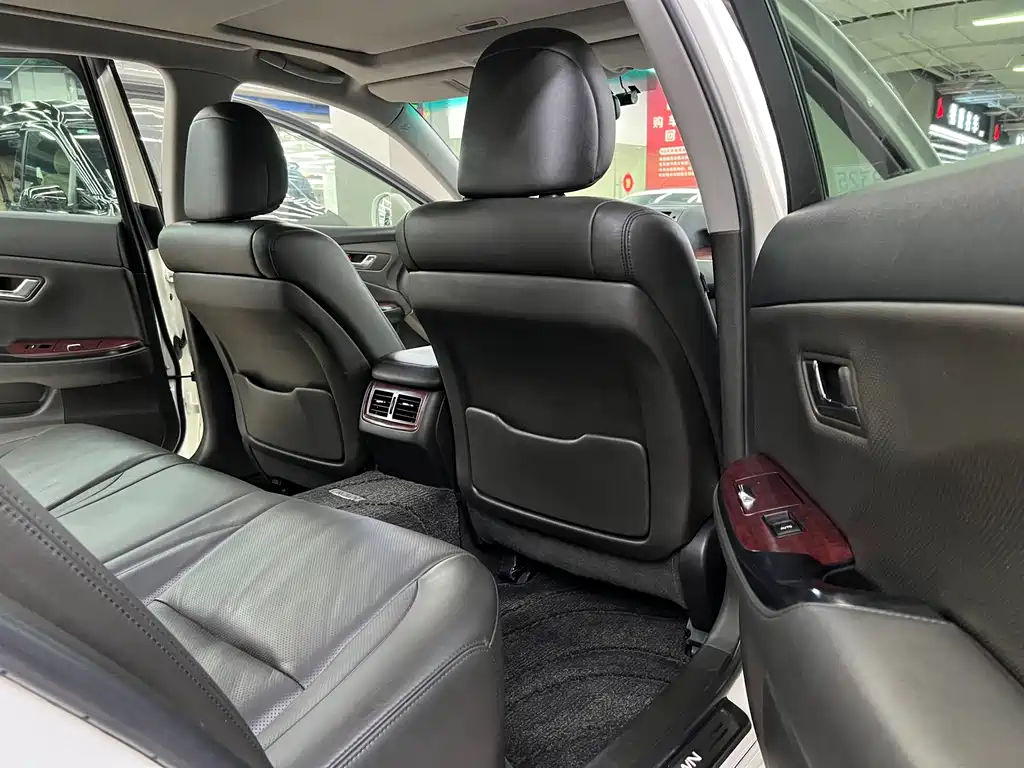 Toyota Crown 2010 2.5L Royal