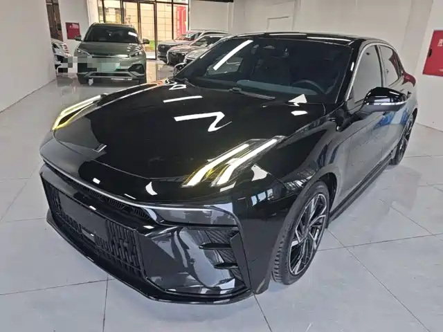 2023 Lynk & Co 03
