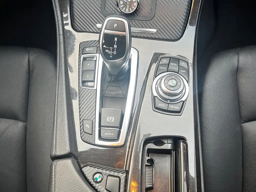 BMW 5 Series — миниатюра 16