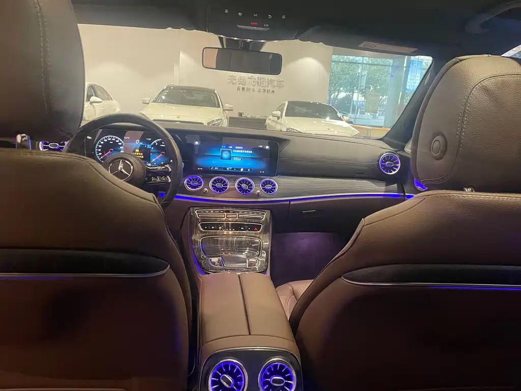 MERCEDES-BENZ E CLASS