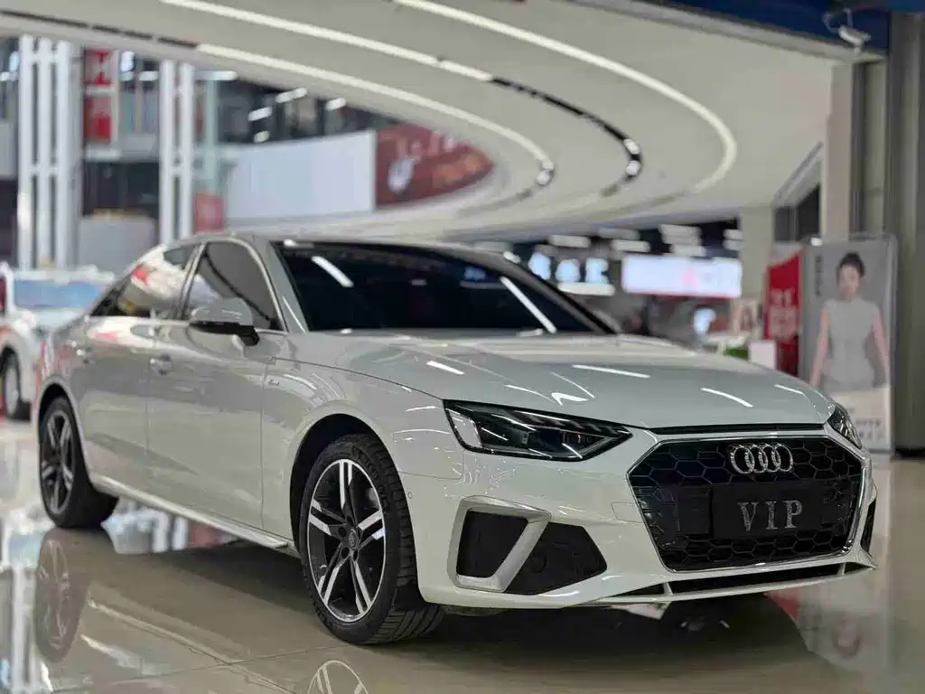 Audi A4L 2021