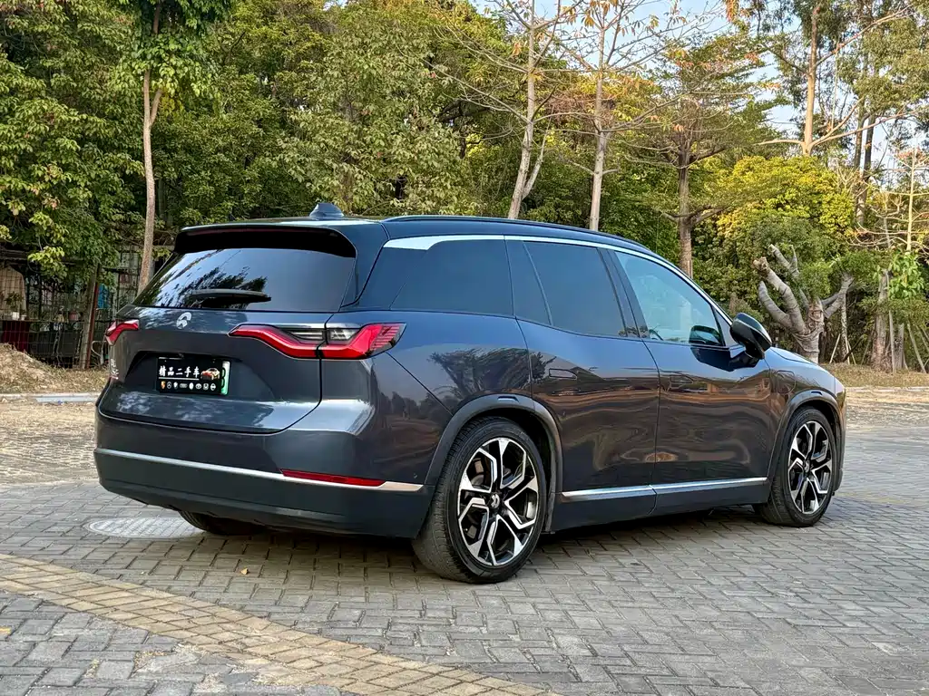 NIO NIO ES8