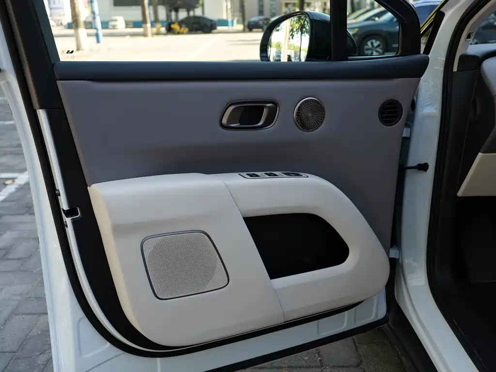 Li Auto Li i8 — миниатюра 13