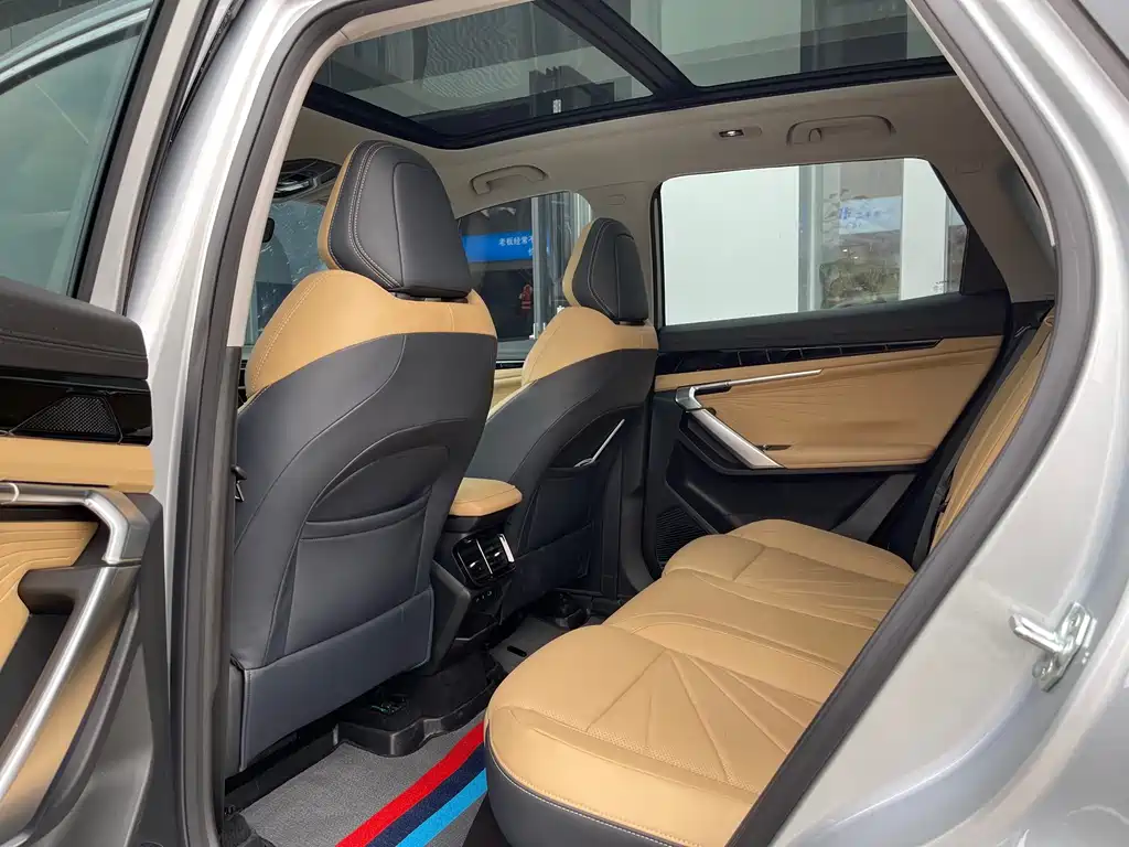 GEELY AUTOMOBILE BOYUE L