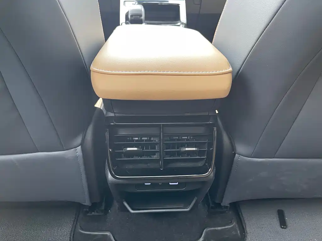 GEELY AUTOMOBILE BOYUE L