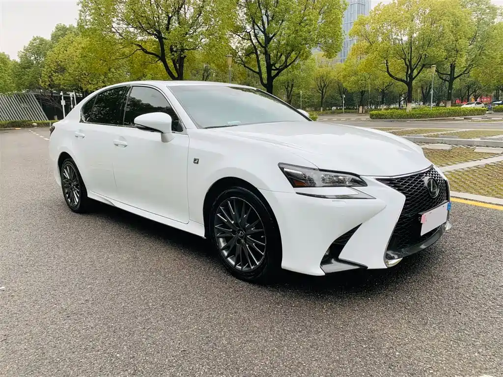 LEXUS GS
