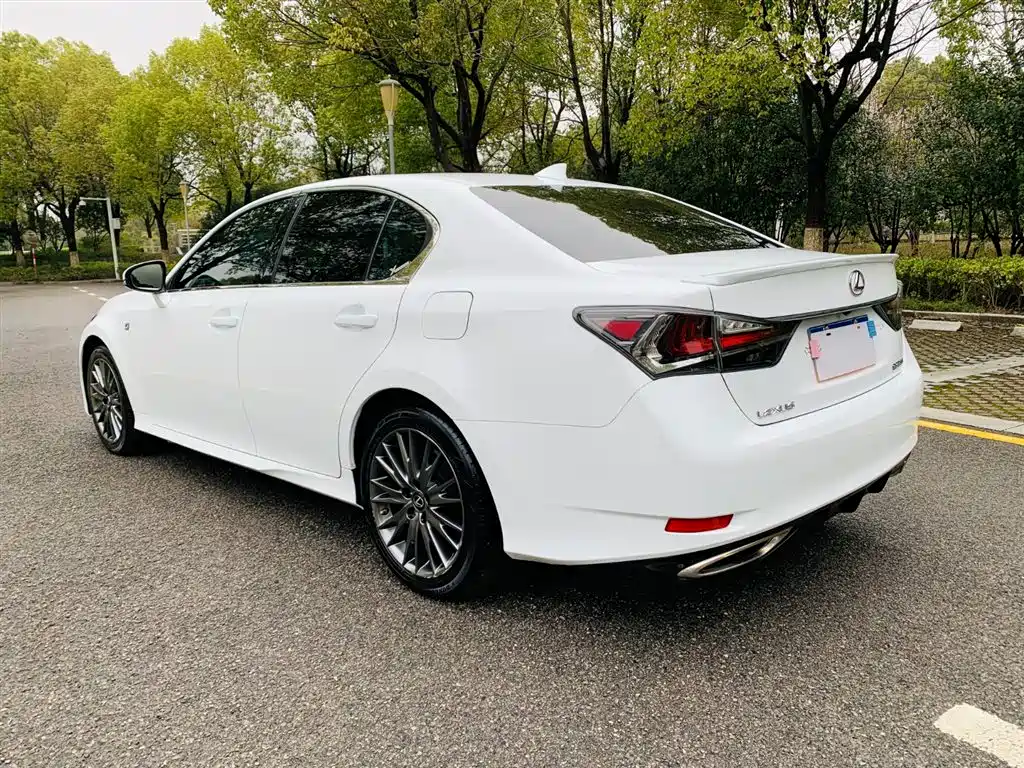 LEXUS GS