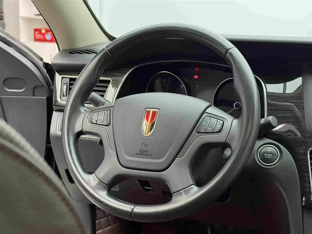 Hongqi Hongqi H7 — миниатюра 13