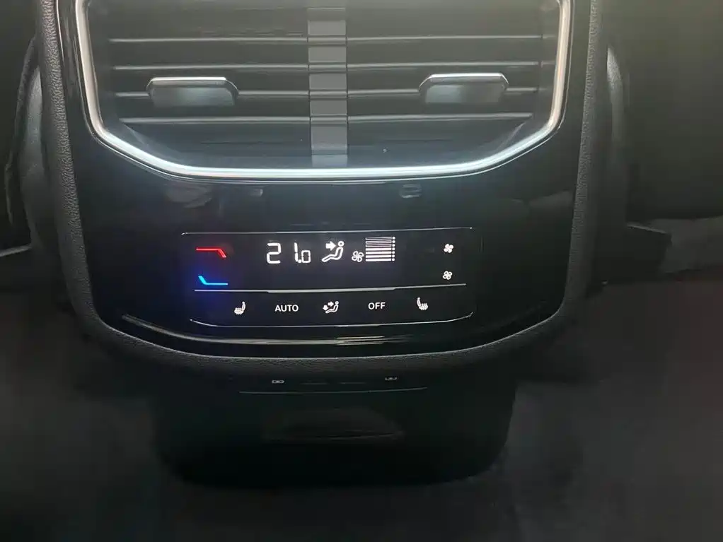 Volkswagen Talagon — миниатюра 14