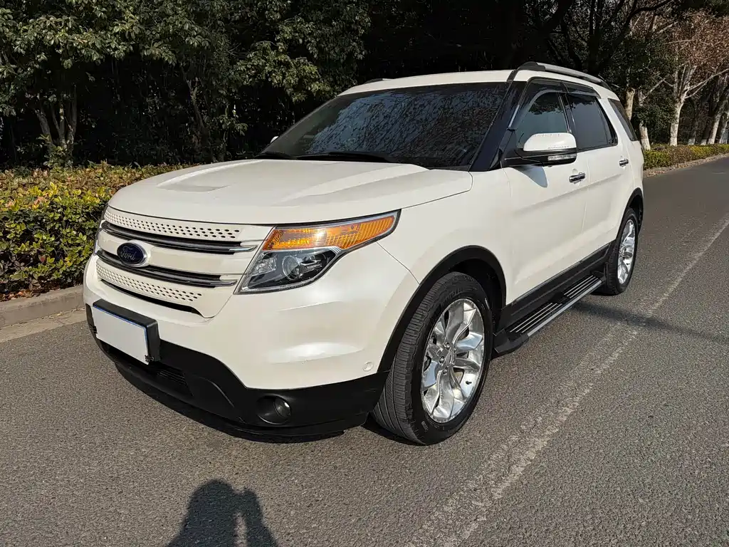 Ford Explorer (Import) 2013