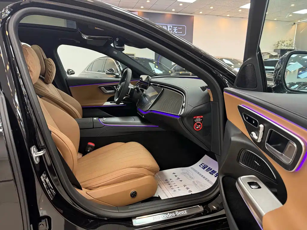 Mercedes-Benz E-Class — миниатюра 13