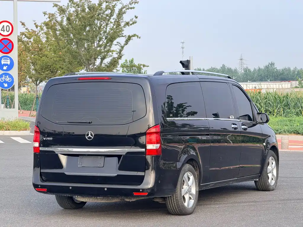 Mercedes-Benz Vito — миниатюра 7