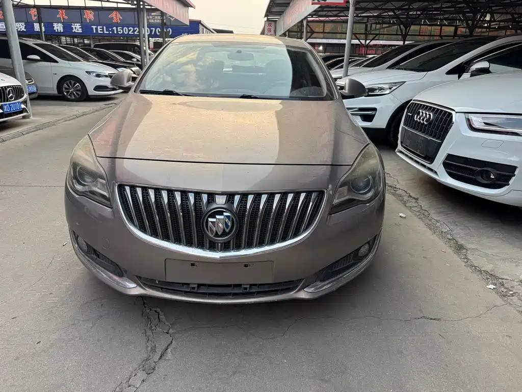 Buick Regal 2.0L Leading Fashion Type, фото 2