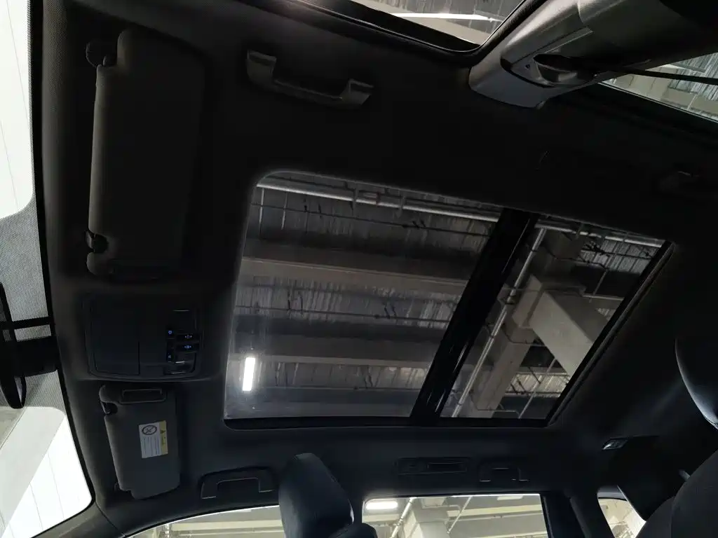 Toyota Highlander — миниатюра 14