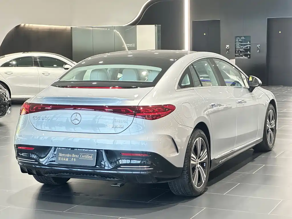 Mercedes-Benz EQE — миниатюра 4