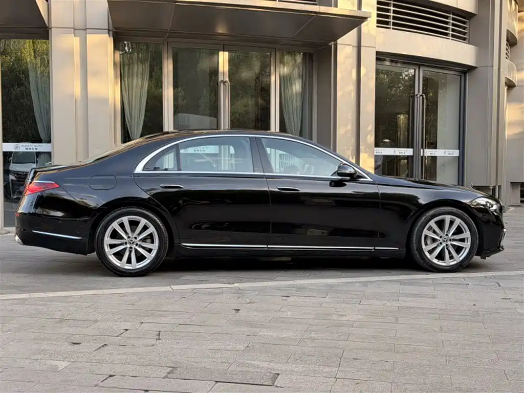 Mercedes-Benz S-Class — миниатюра 5