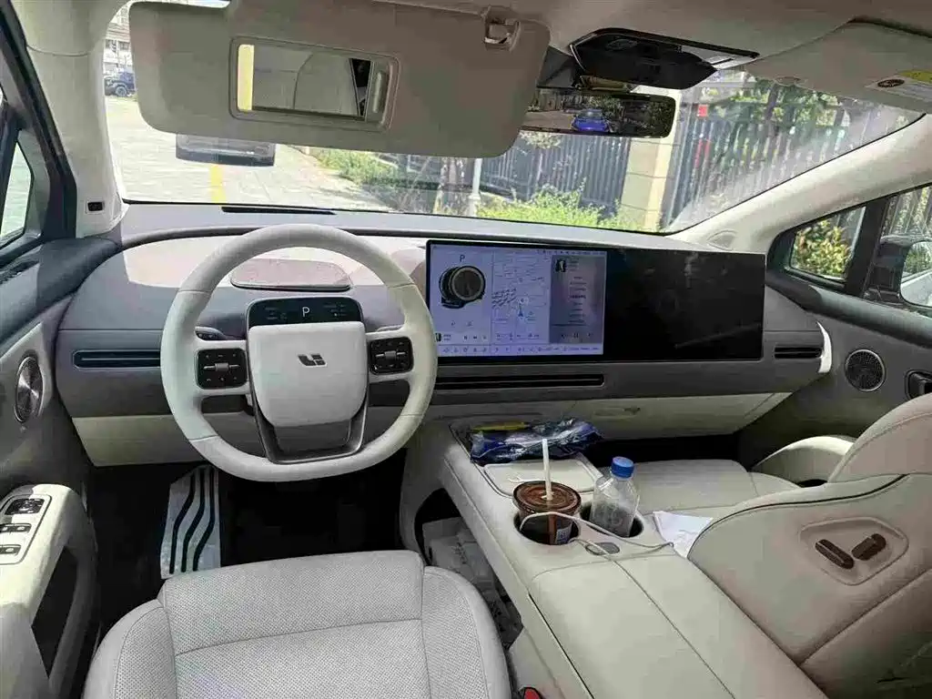 Li Auto Li i8 — миниатюра 2