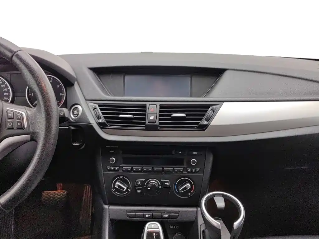 BMW X1 — миниатюра 12