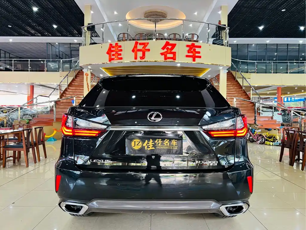 Lexus RX — миниатюра 5