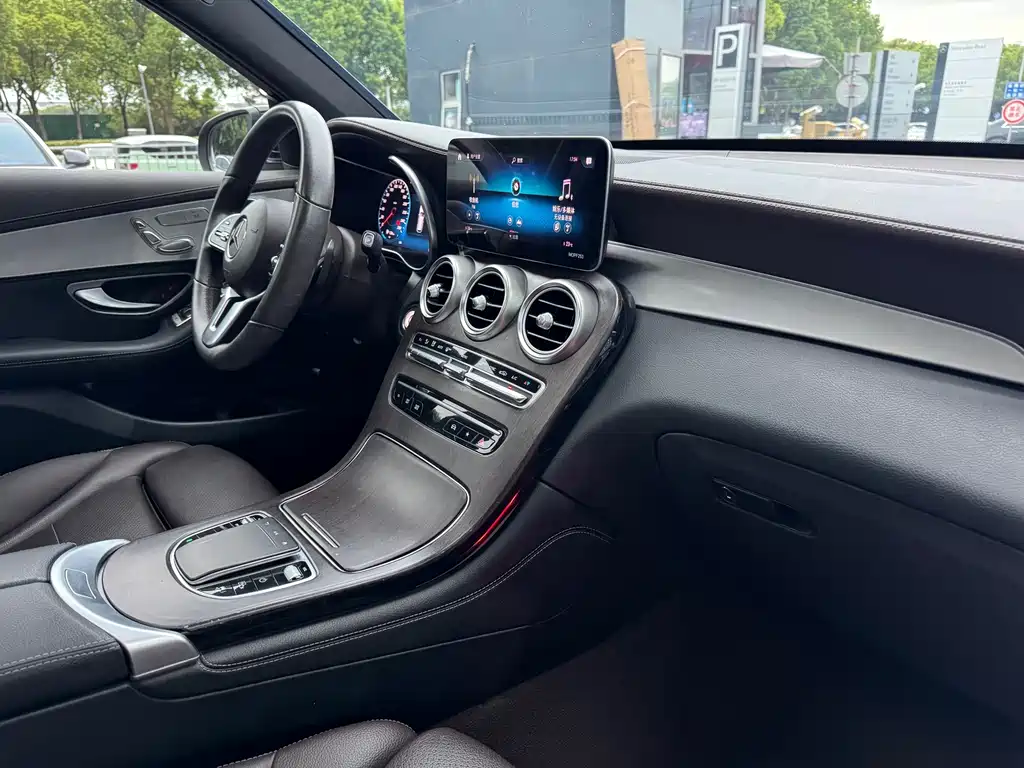 Mercedes-Benz GLC — миниатюра 13