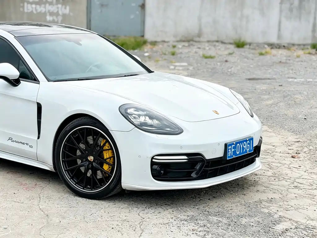 Porsche Panamera — миниатюра 2