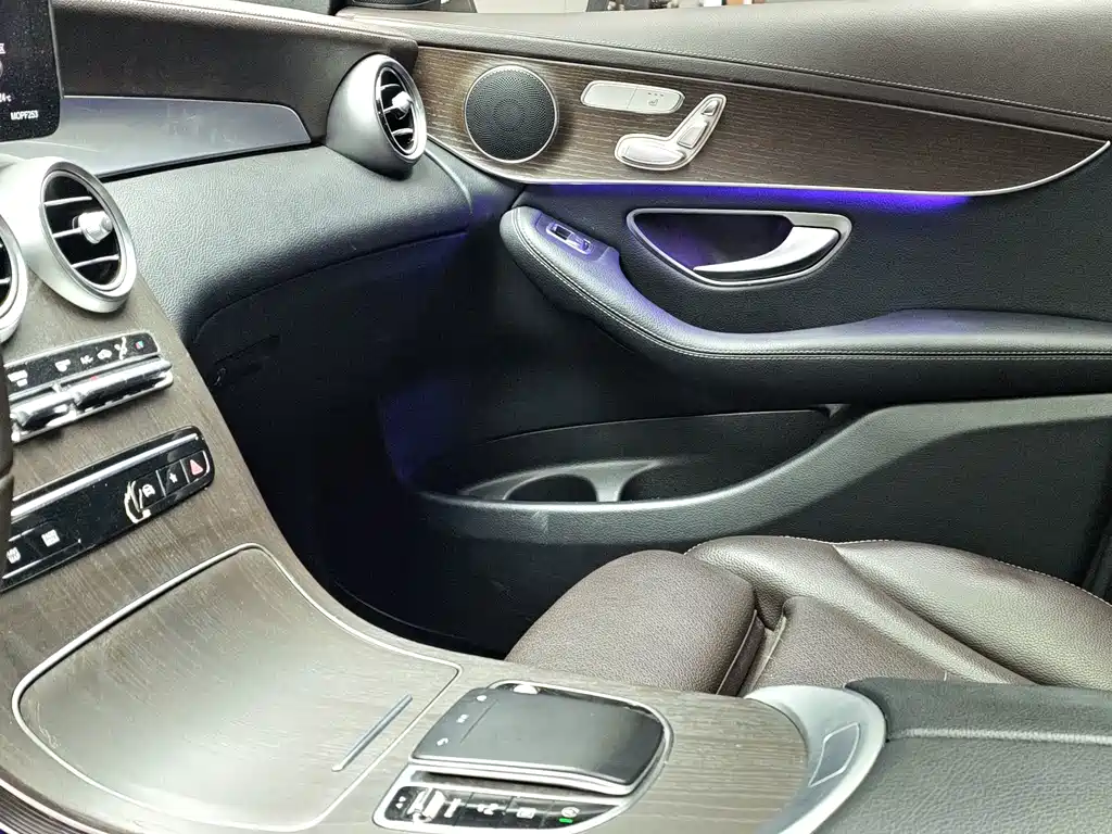 Mercedes-Benz GLC — миниатюра 9