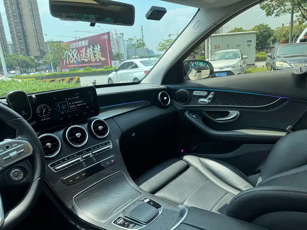 Mercedes-Benz C-Class — миниатюра 29