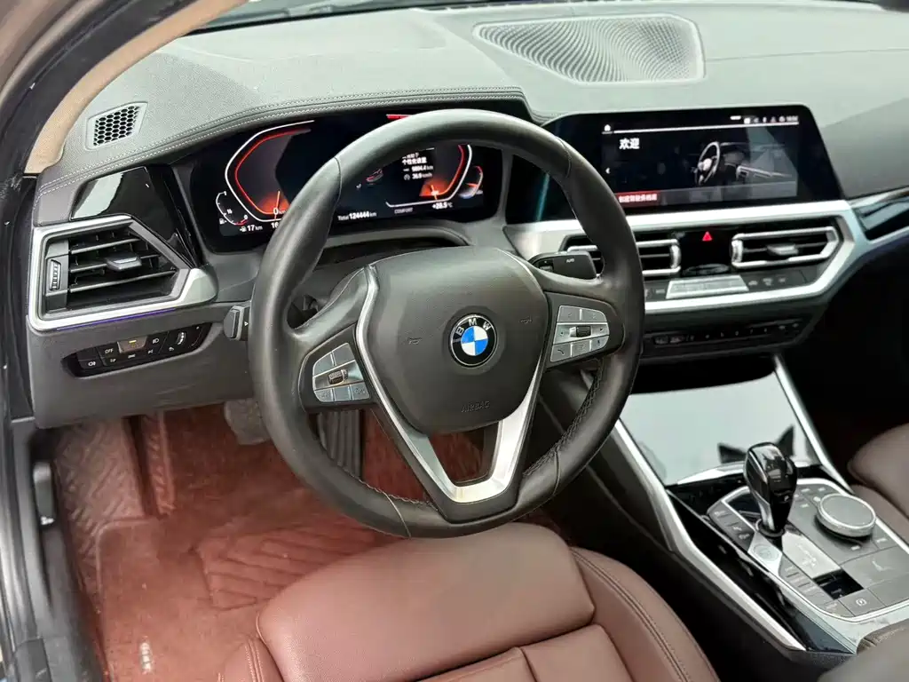 BMW 3 Series — миниатюра 13
