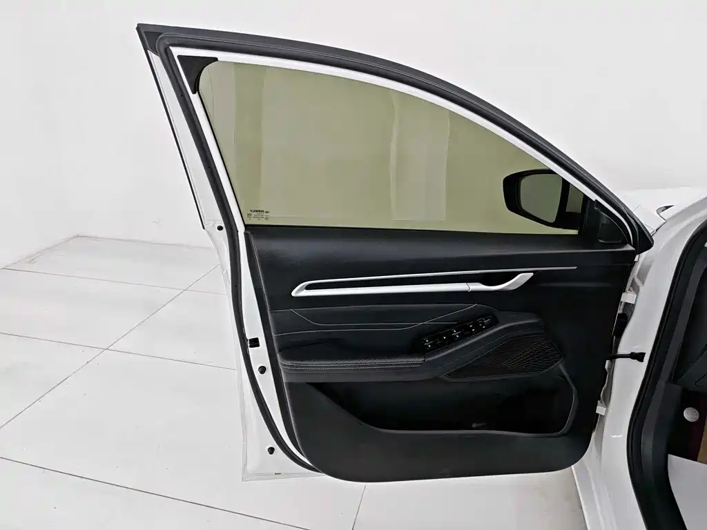 GEELY AUTOMOBILE EMGRAND