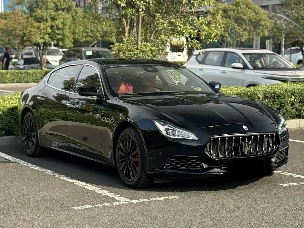 Maserati Quattroporte — миниатюра 12