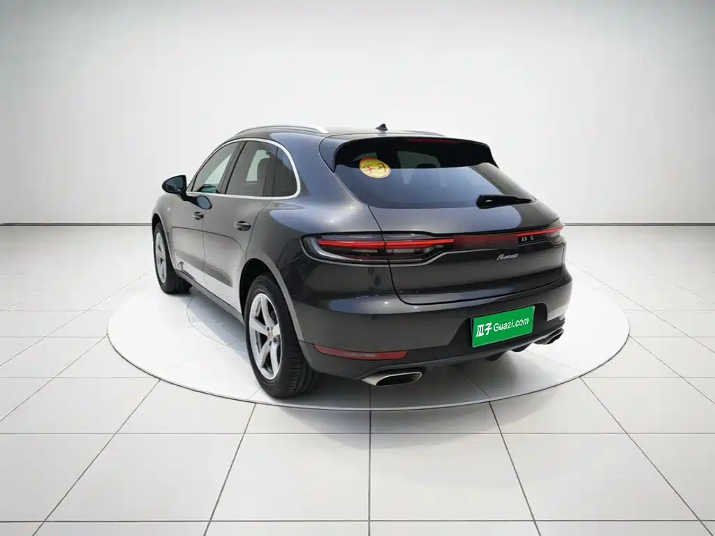 Porsche Macan — миниатюра 4