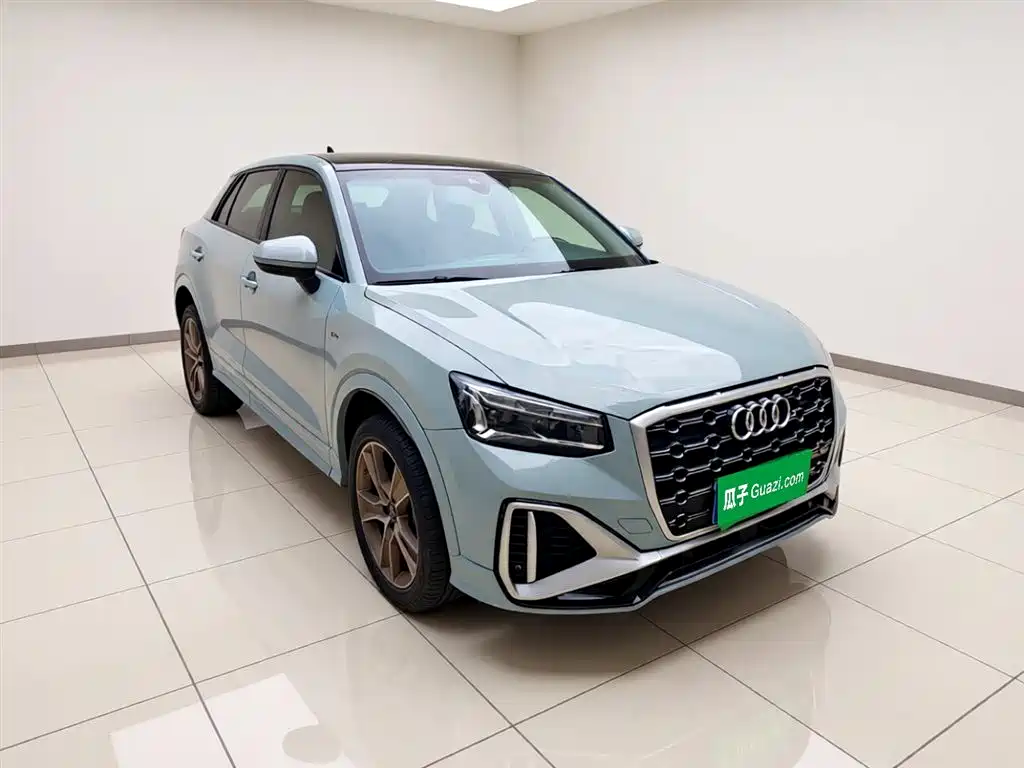 Audi Q2L 2022 35 TFSI Fashion