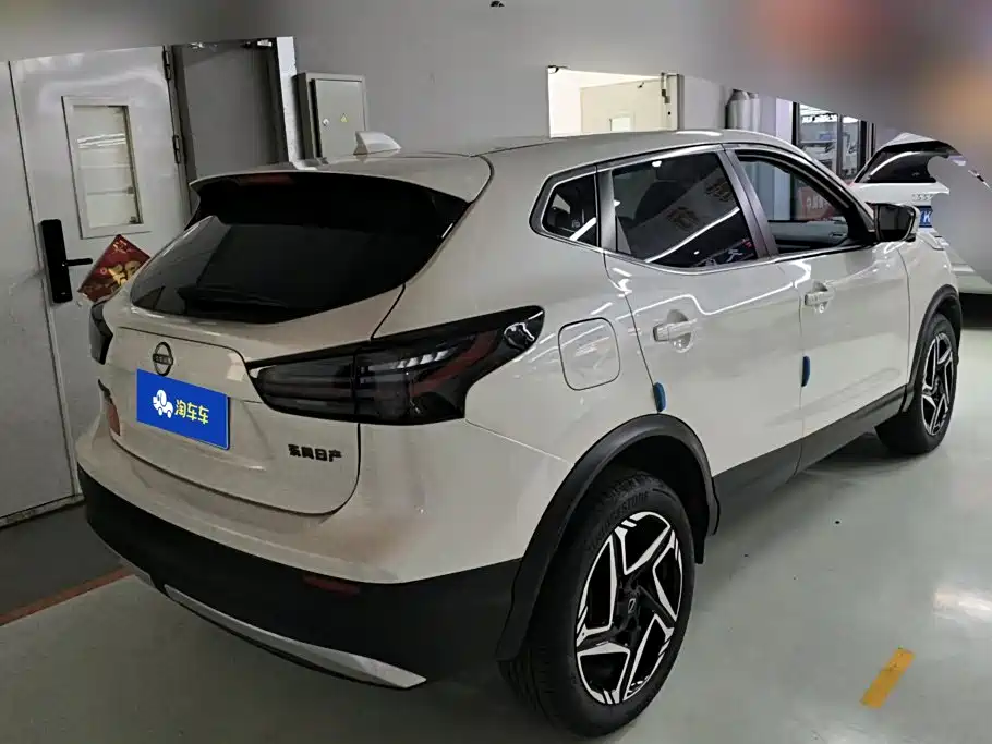 Nissan Qashqai — миниатюра 3