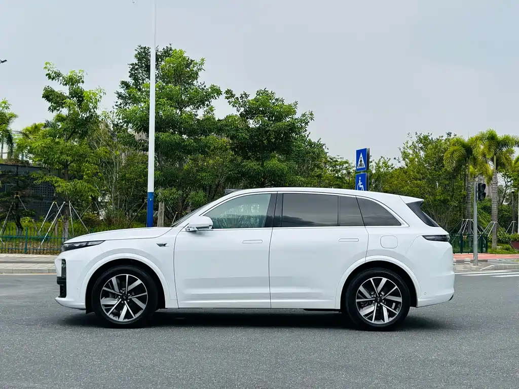 Li Auto Li L7 — миниатюра 5