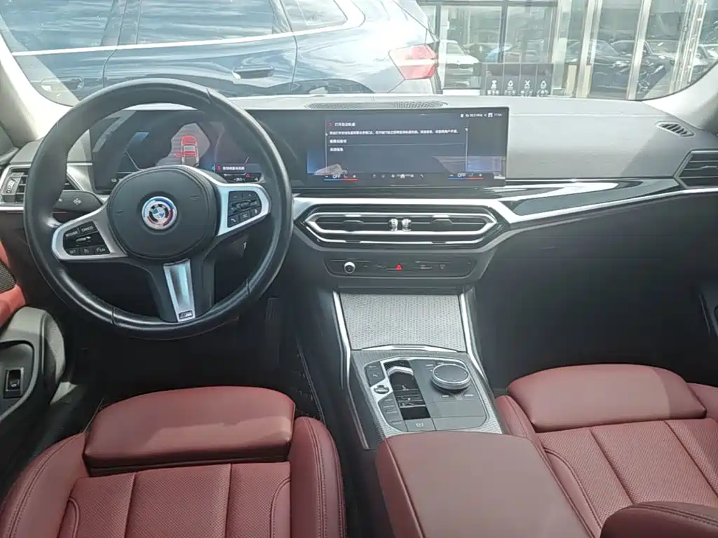 BMW i4 — миниатюра 14