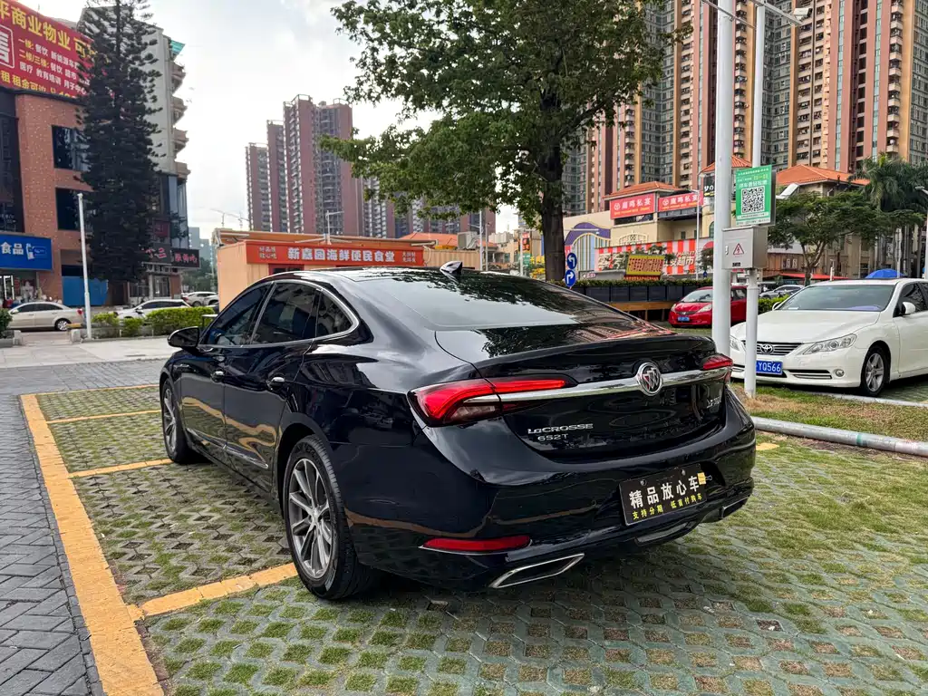 Buick LaCrosse 2020 652T Luxury