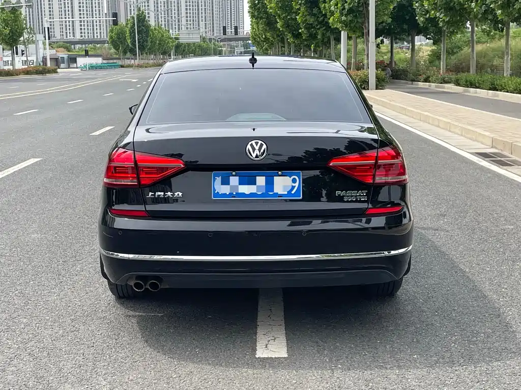 Volkswagen Passat 2017 330TSI DSG