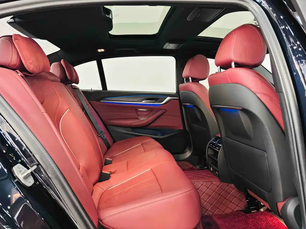 BMW 5 Series — миниатюра 28