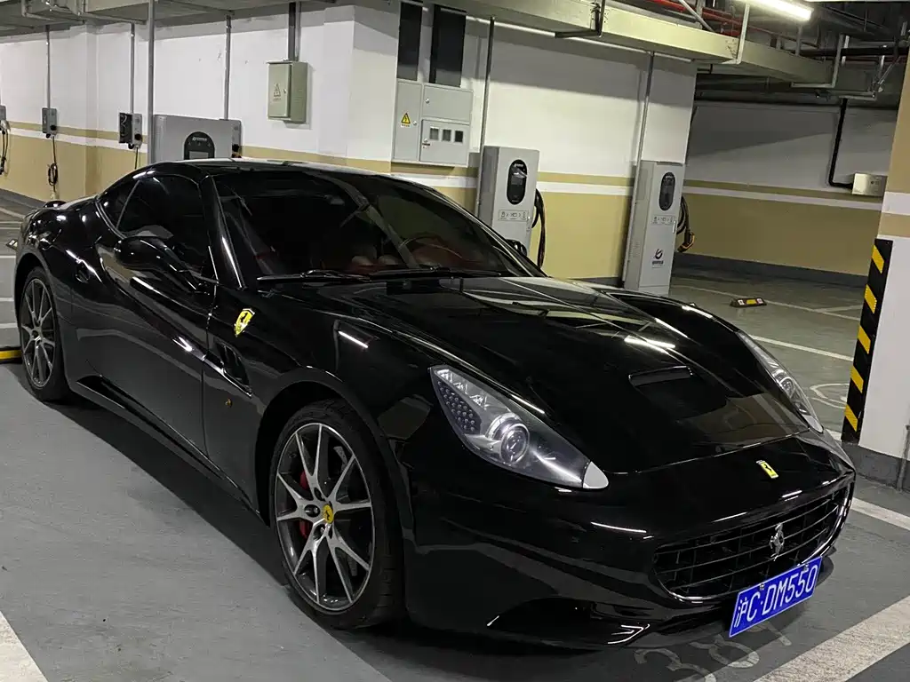 Ferrari California T — миниатюра 3