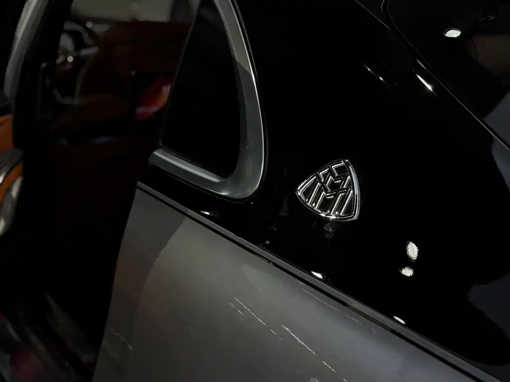 Mercedes-Benz S-Class — миниатюра 6