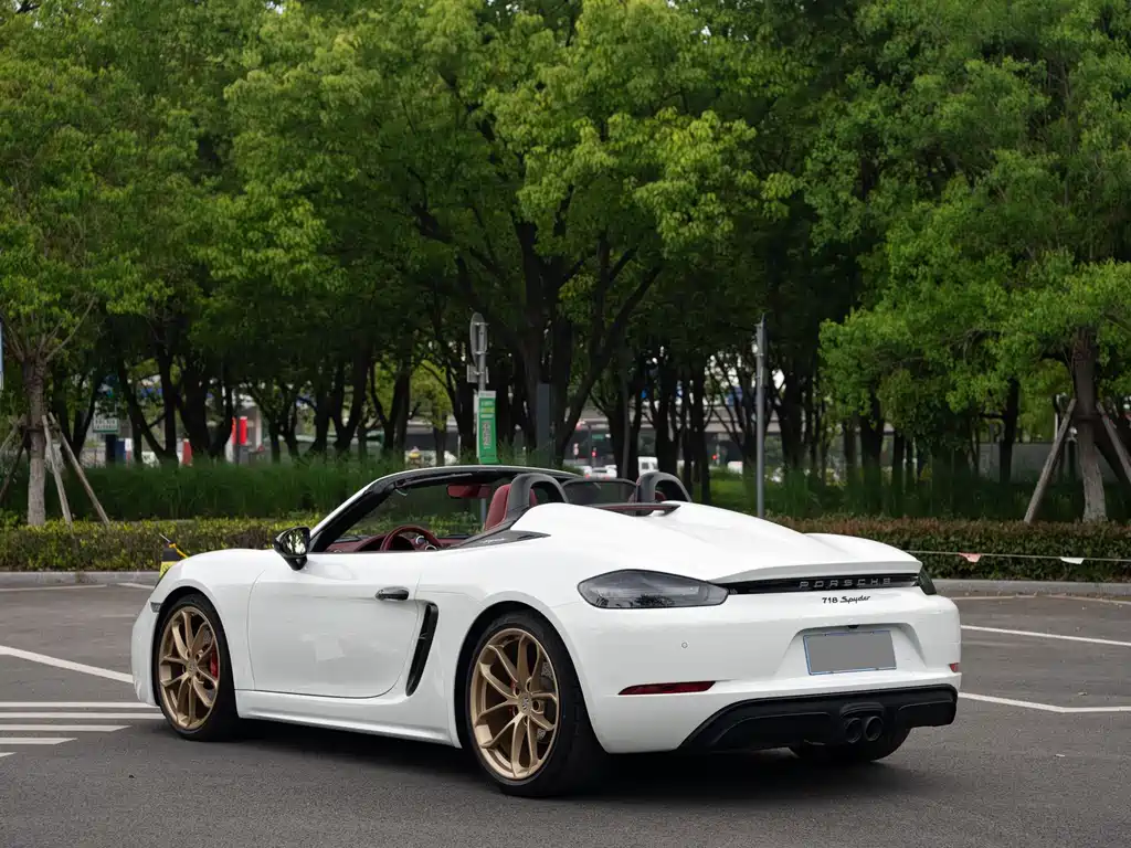 Porsche 718 2022 Spyder 2.0T