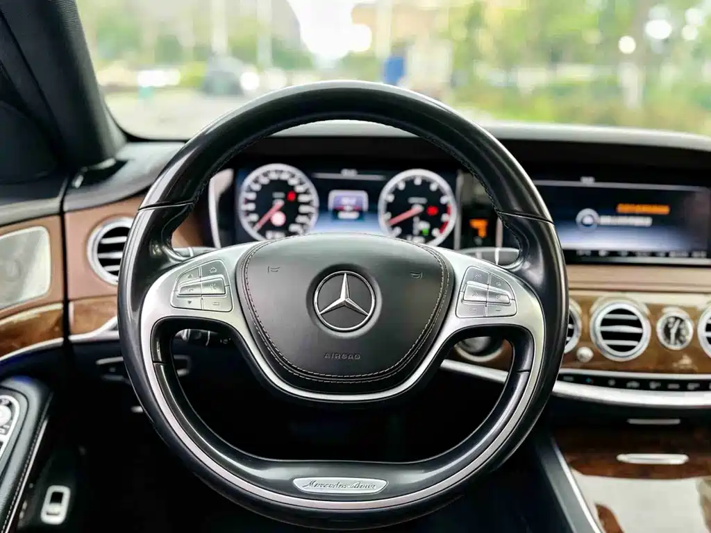Mercedes-Benz S-Class — миниатюра 13