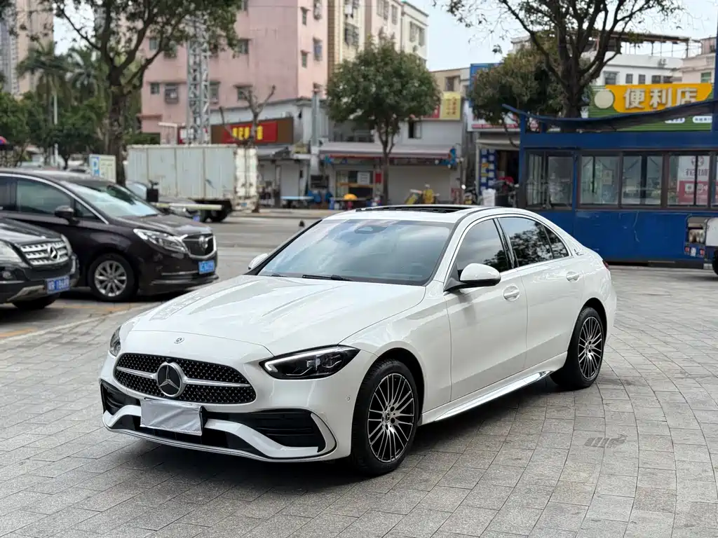 Mercedes-Benz C-Class 2025