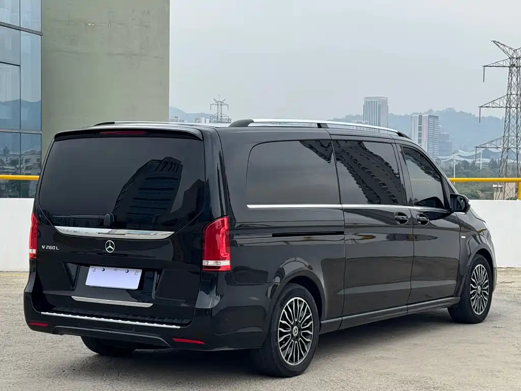 MERCEDES-BENZ V CLASS