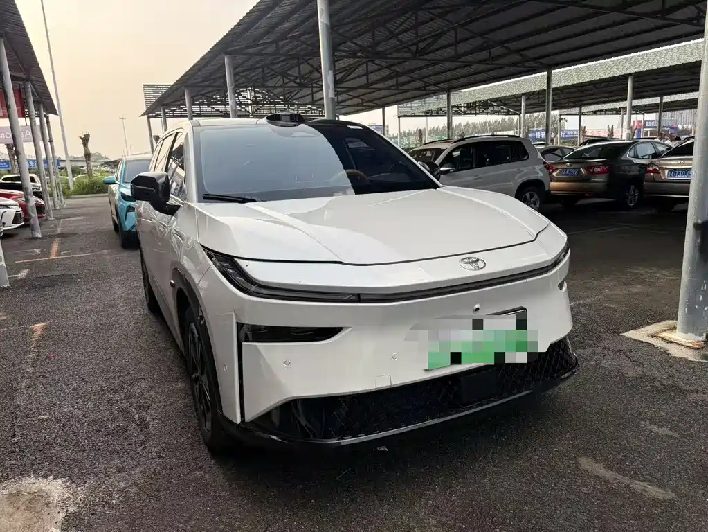 Toyota bZ3X 3X 2025 520 Pro+