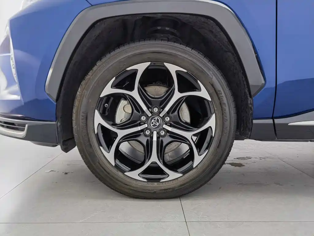 Toyota Wildlander New Energy — миниатюра 17