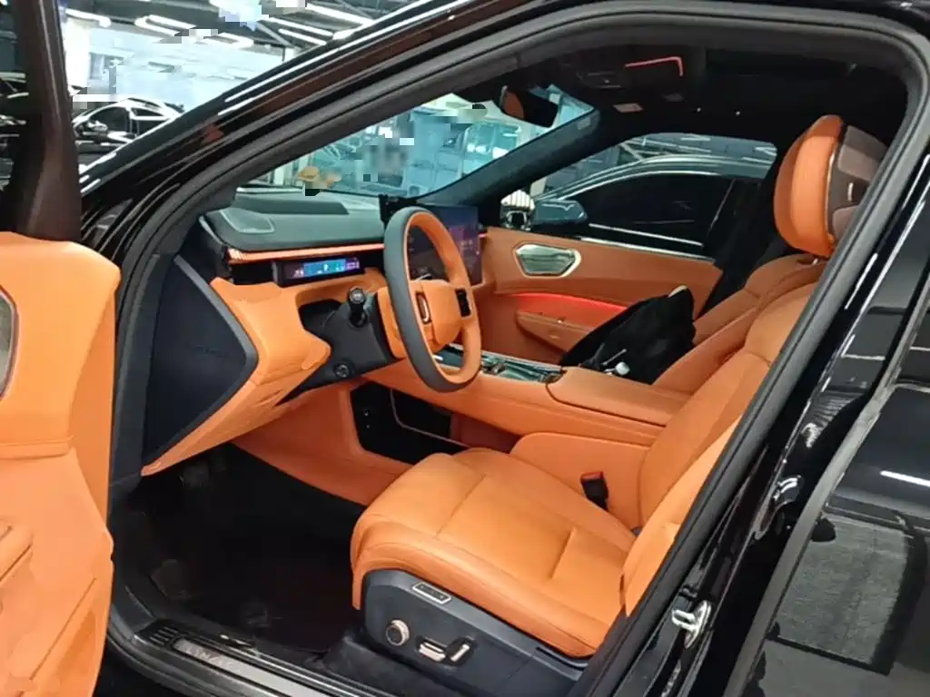 Lynk & Co 900 — миниатюра 16
