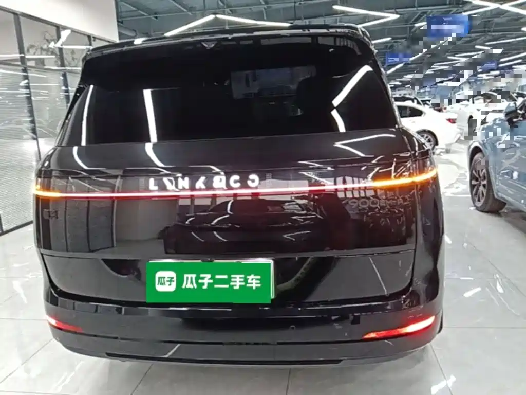 Lynk & Co 900 — миниатюра 6