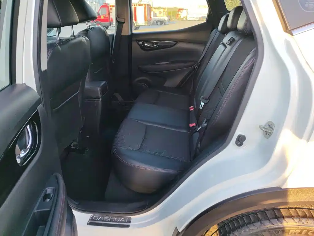 Nissan Qashqai — миниатюра 5
