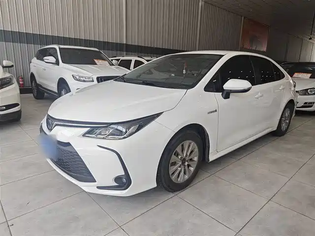 TOYOTA COROLLA 2024